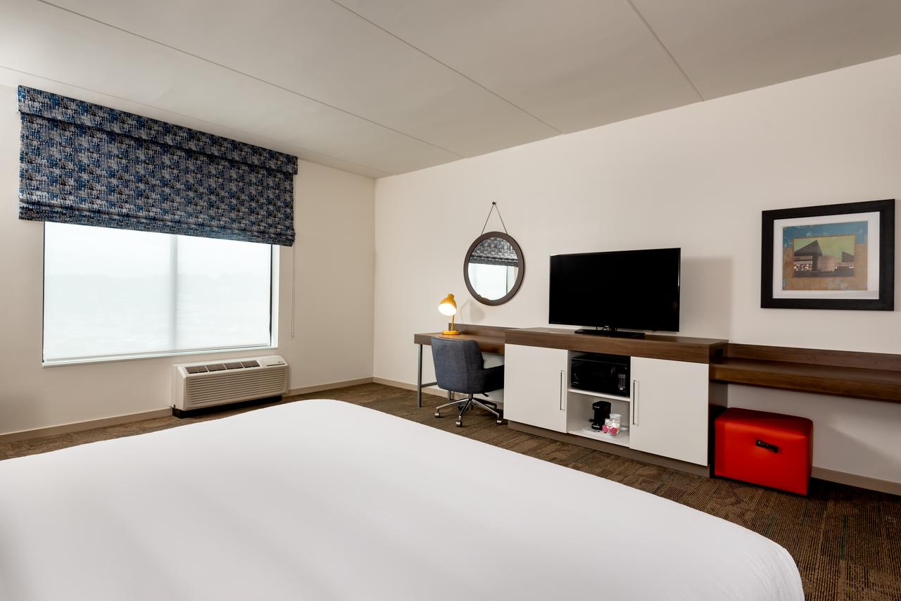 Hampton Inn Baltimore Bayview Campus - thumb 3