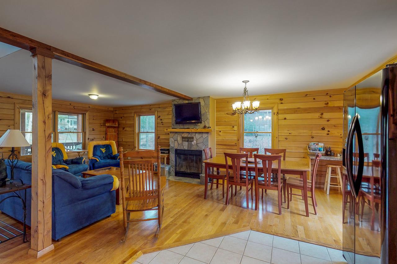 3 Bed 4 Bath Vacation Home In Deep Creek Lake - thumb 11