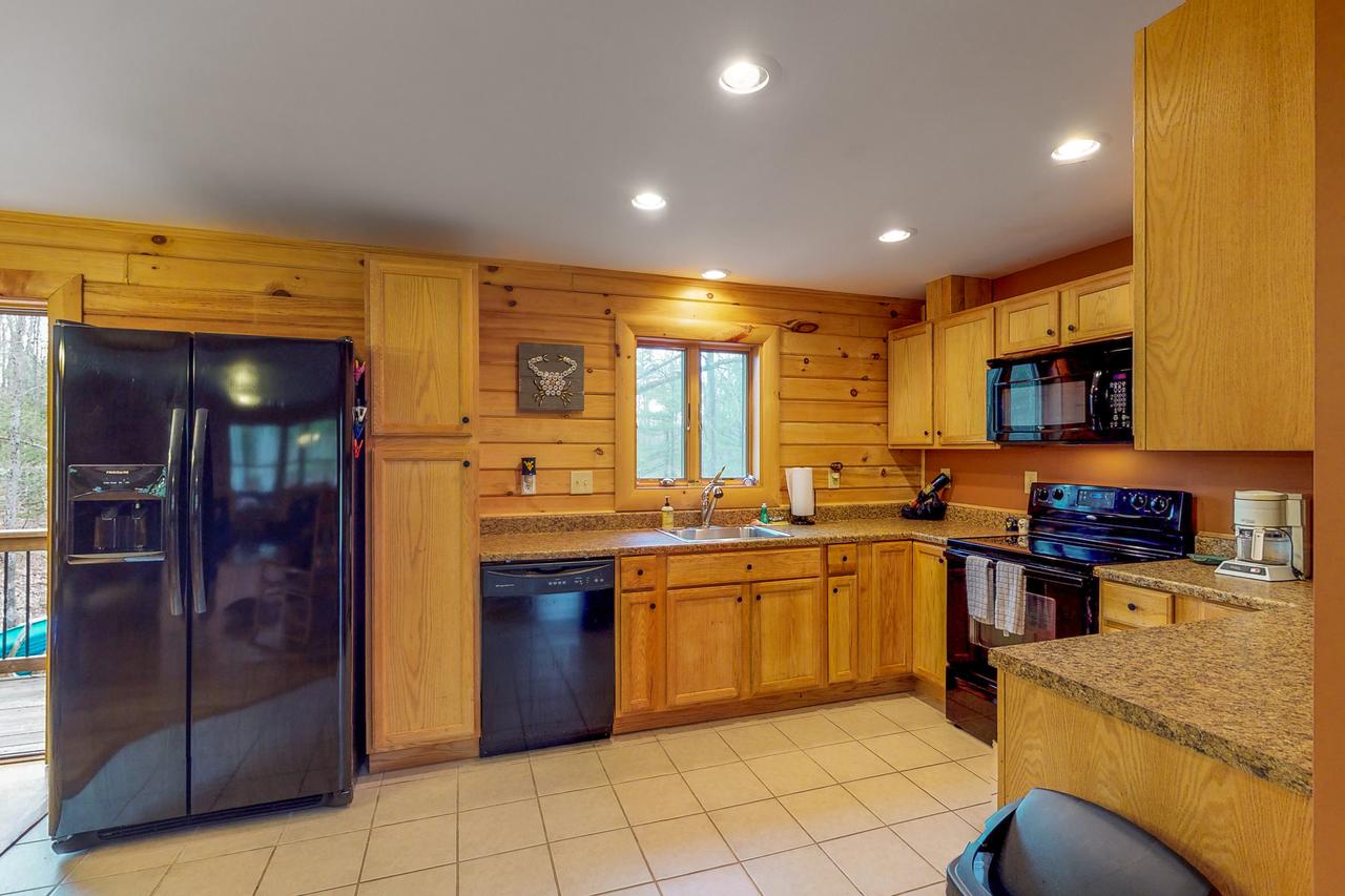 3 Bed 4 Bath Vacation Home In Deep Creek Lake - thumb 9