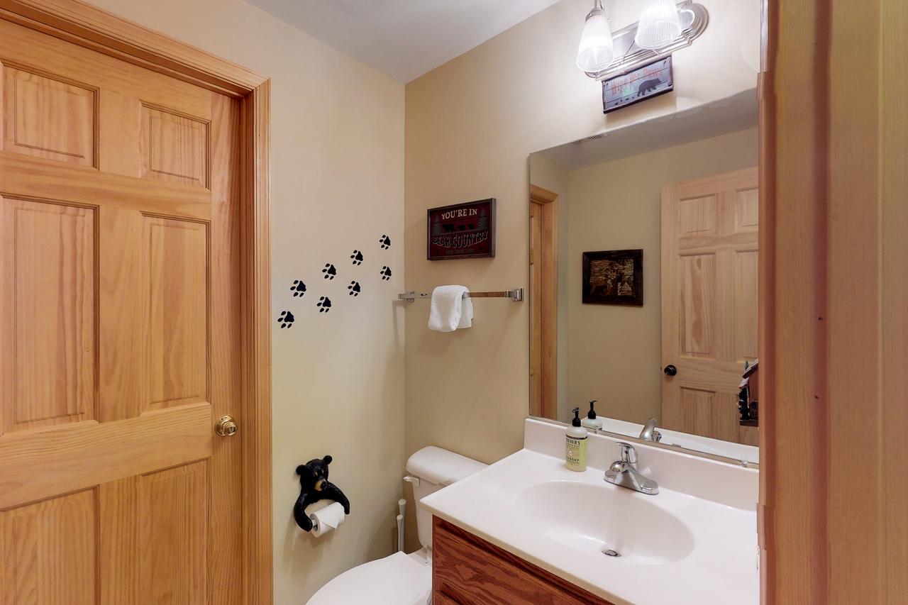 3 Bed 4 Bath Vacation Home In Deep Creek Lake - thumb 15