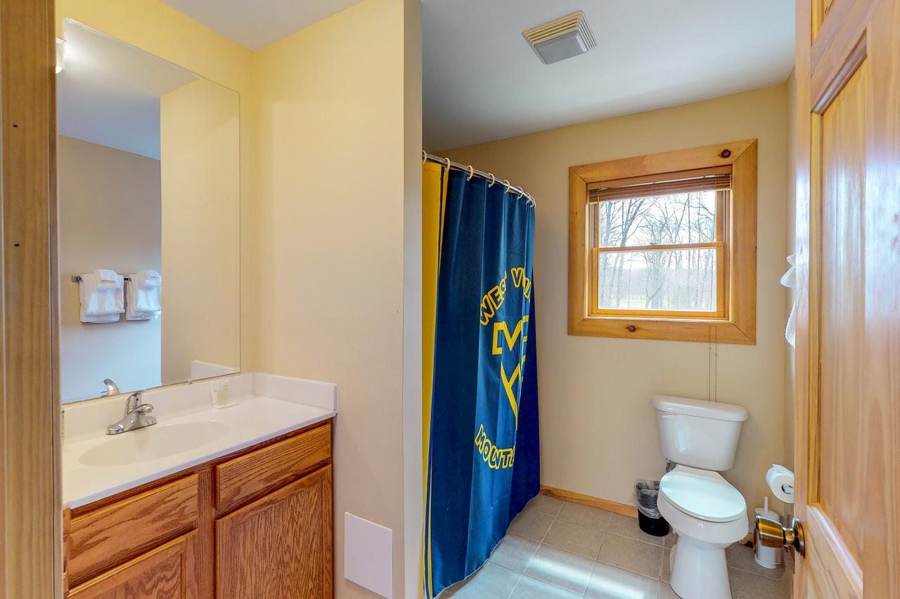 3 Bed 4 Bath Vacation Home In Deep Creek Lake - thumb 27