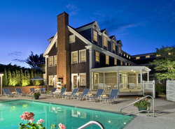 Chatham Wayside Inn