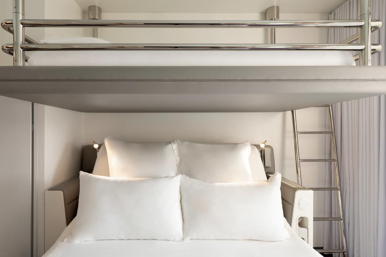 YOTEL Boston - thumb 6