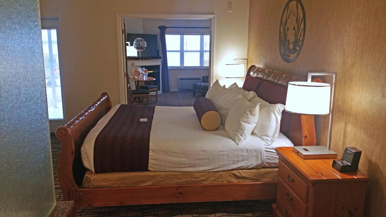 Cherry Tree Inn And Suites - thumb 6