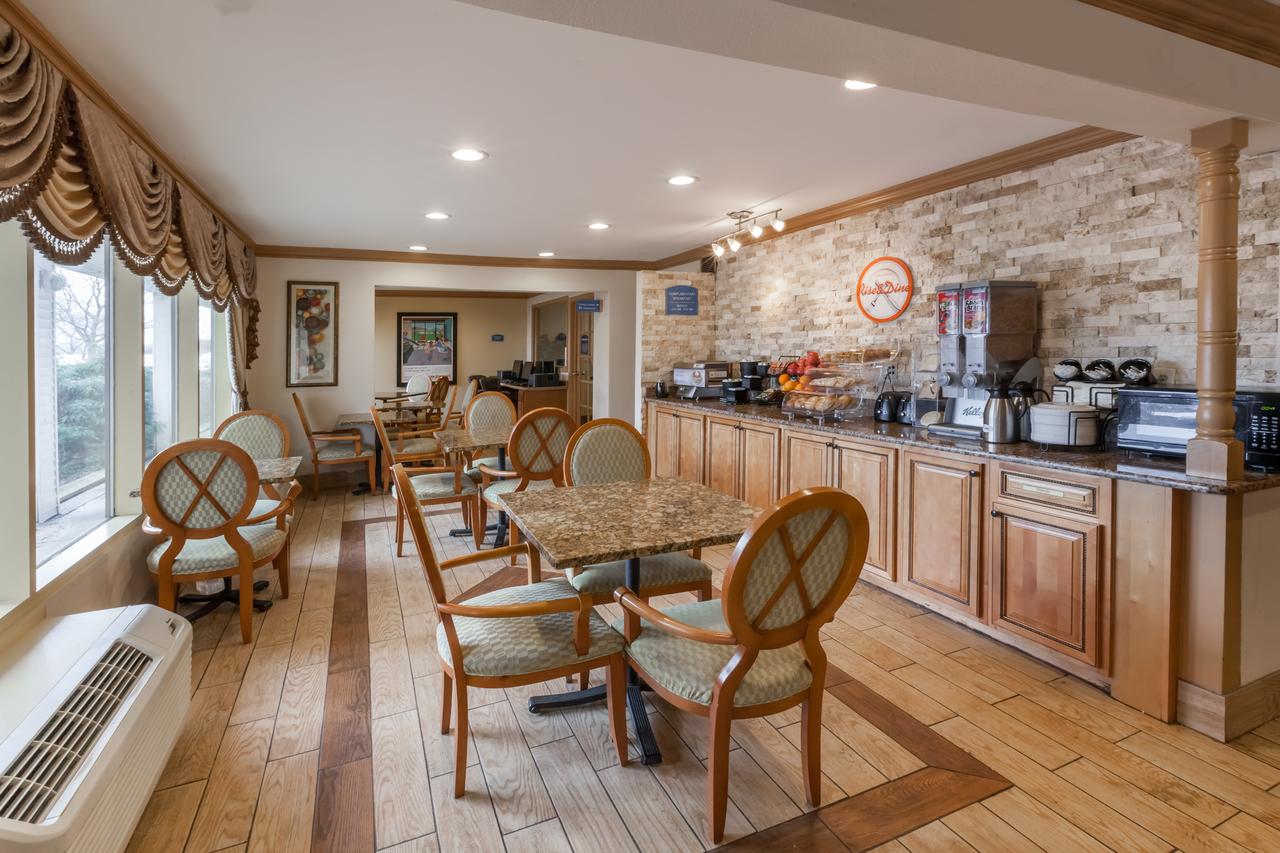 Howard Johnson By Wyndham Romulus Detroit Metro Airport - thumb 5