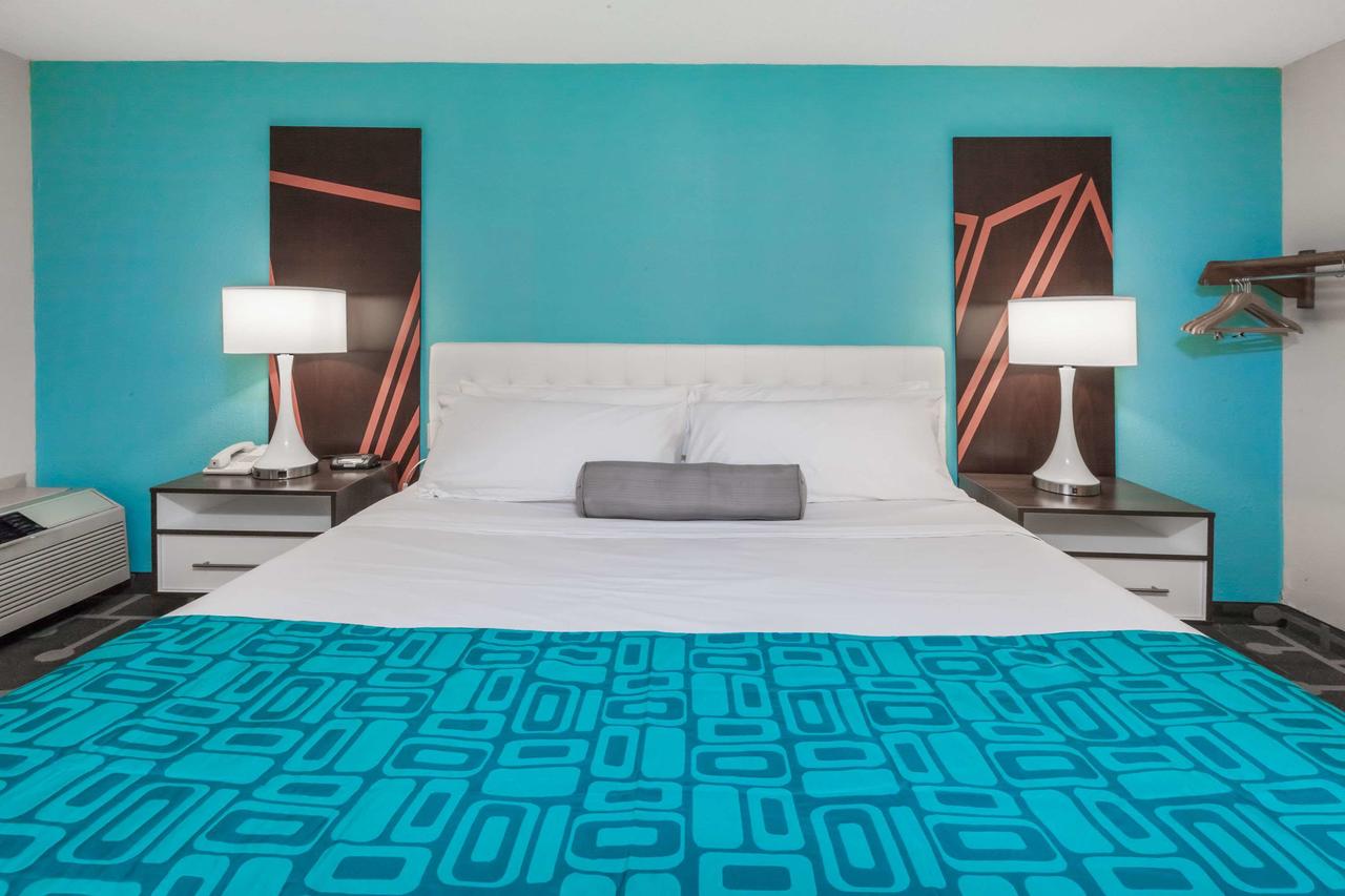 Howard Johnson By Wyndham Romulus Detroit Metro Airport - thumb 38