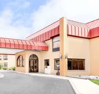 Days Inn  Suites by Wyndham Kalamazoo - Accommodation Indiana