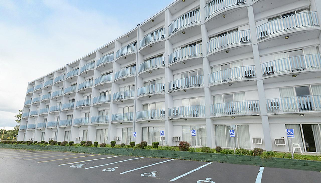 Howard Johnson By Wyndham Benton Harbor - thumb 31