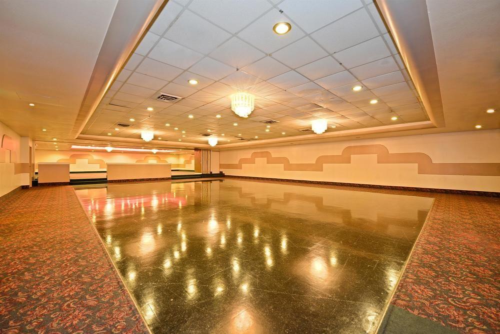 Howard Johnson By Wyndham Benton Harbor - thumb 22