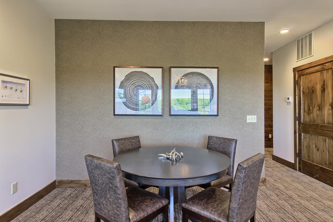 7326 Creekside Condo - thumb 5