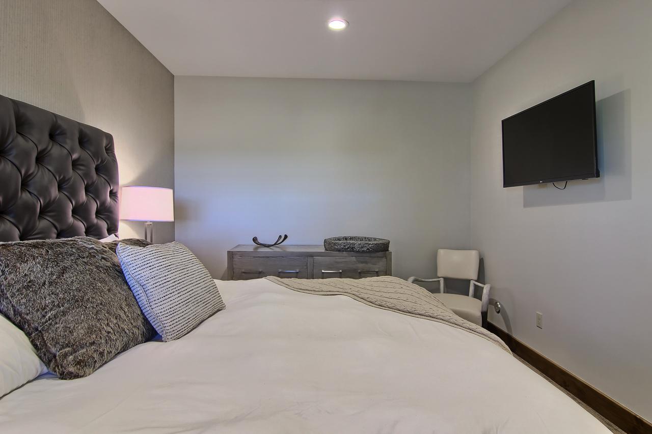 7326 Creekside Condo - thumb 14