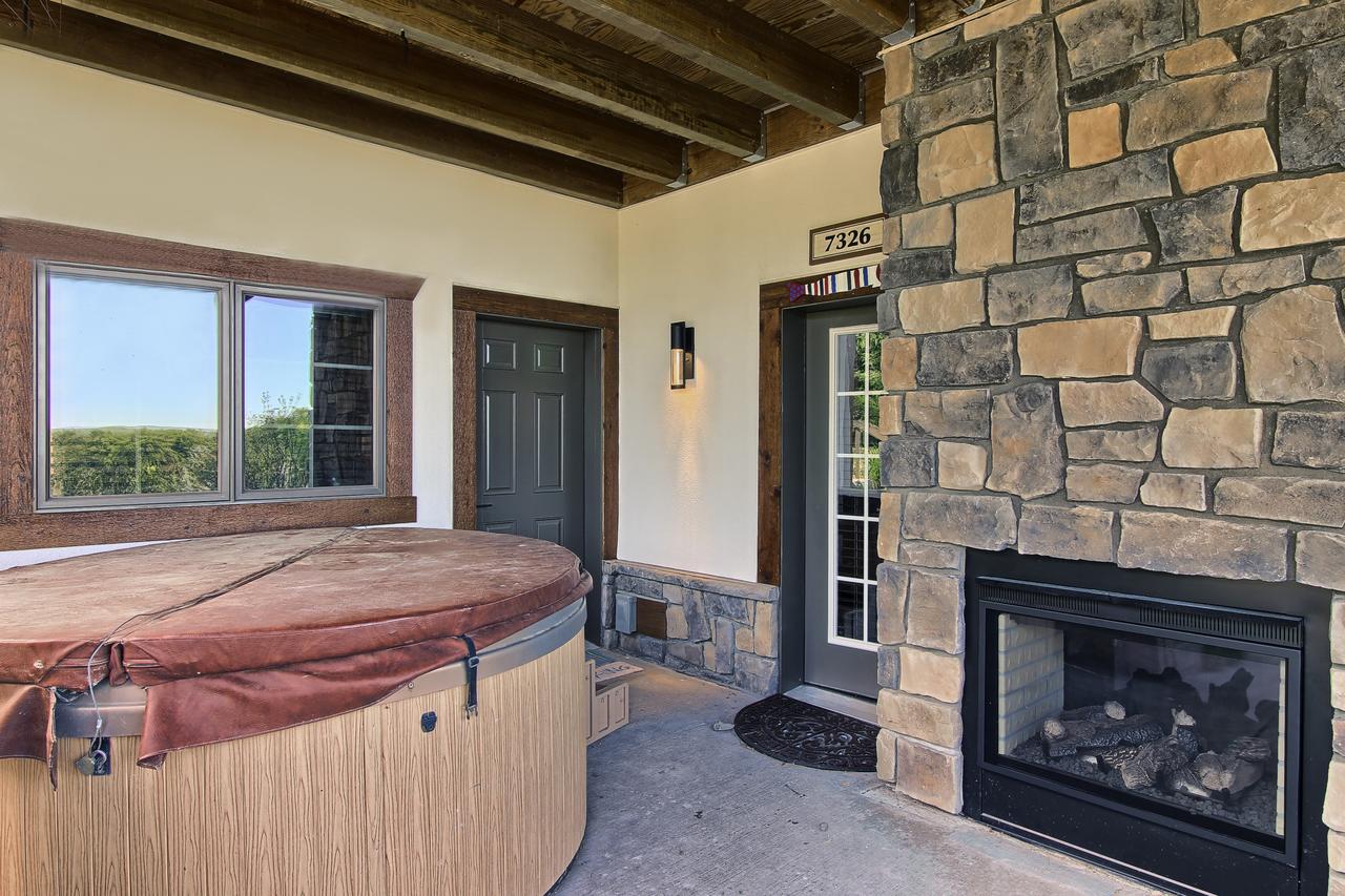 7326 Creekside Condo - thumb 6