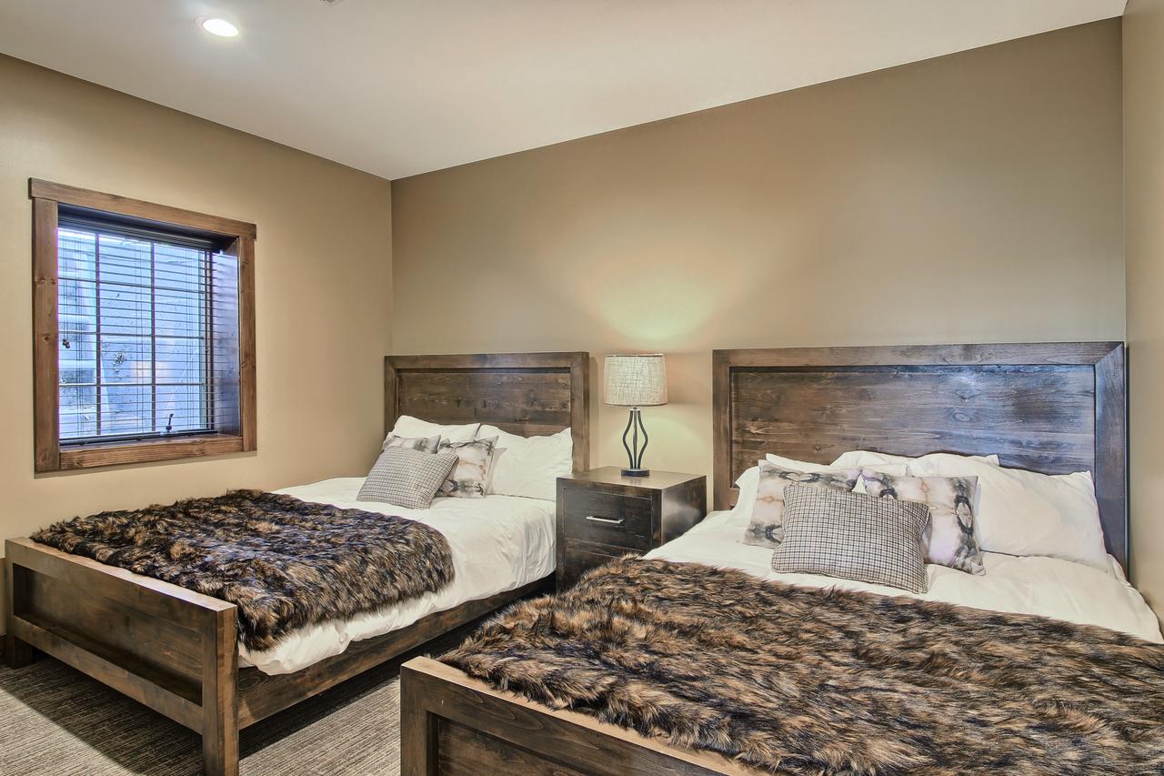 7326 Creekside Condo - thumb 29