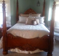 Festive West Bed  BreakFest - Accommodation Indiana