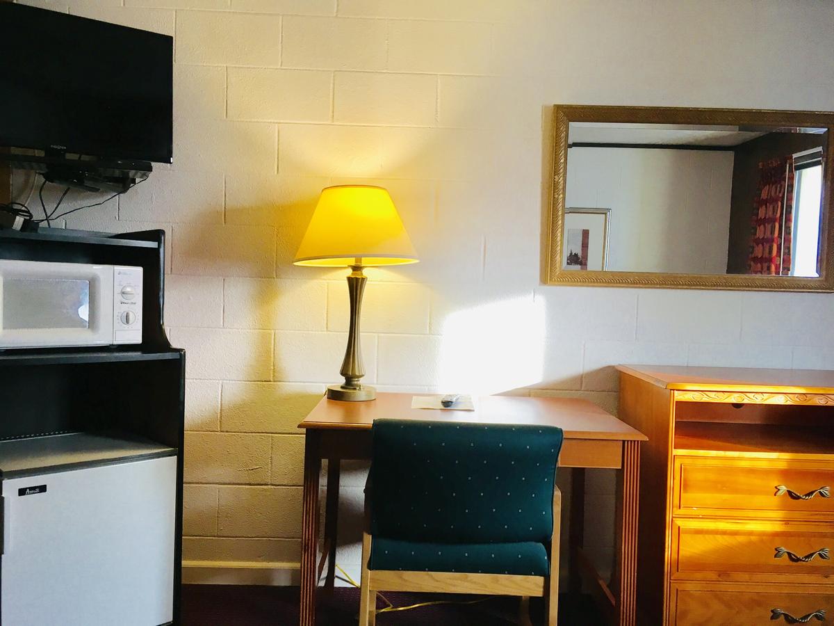 Granada Inn Motel - Kalkaska - thumb 22