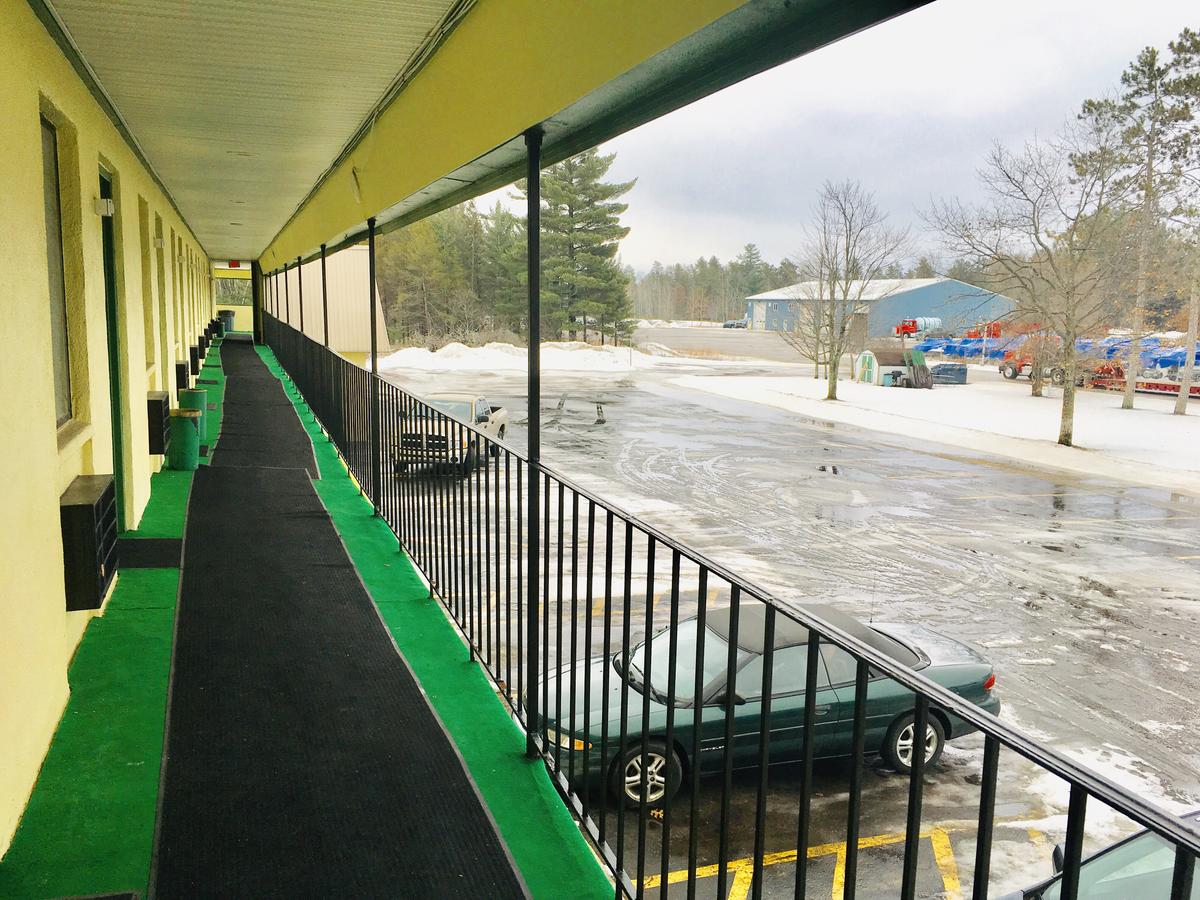 Granada Inn Motel - Kalkaska - thumb 1