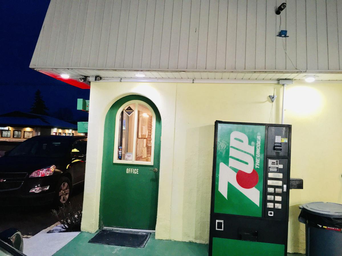 Granada Inn Motel - Kalkaska - thumb 30