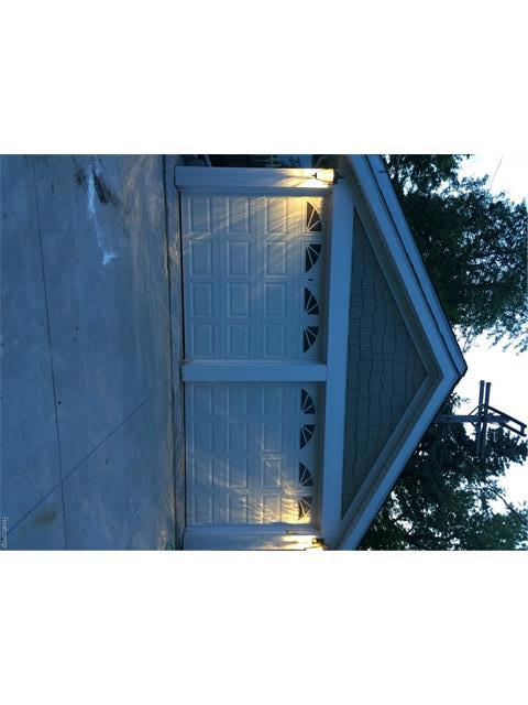 Gorgeous Accommodations Steps From The BIG HOUSE!! - thumb 9