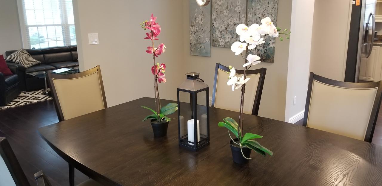 Gorgeous Accommodations Steps From The BIG HOUSE!! - thumb 17