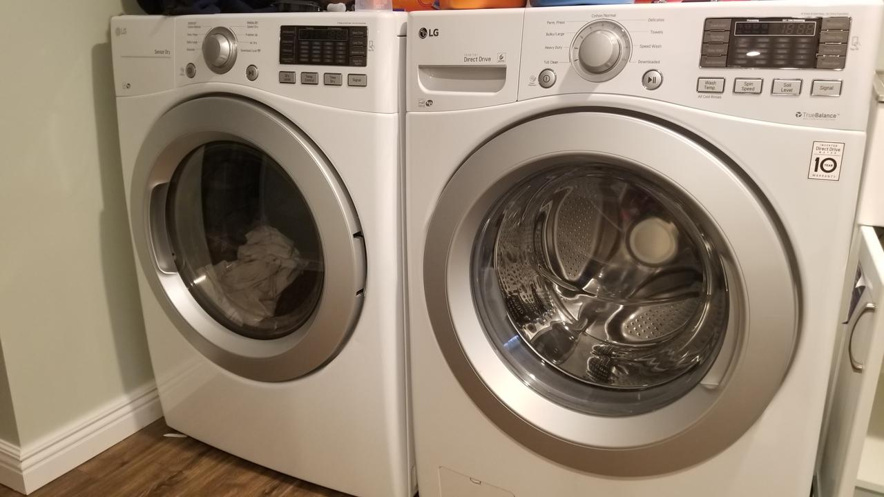 Gorgeous Accommodations Steps From The BIG HOUSE!! - thumb 11