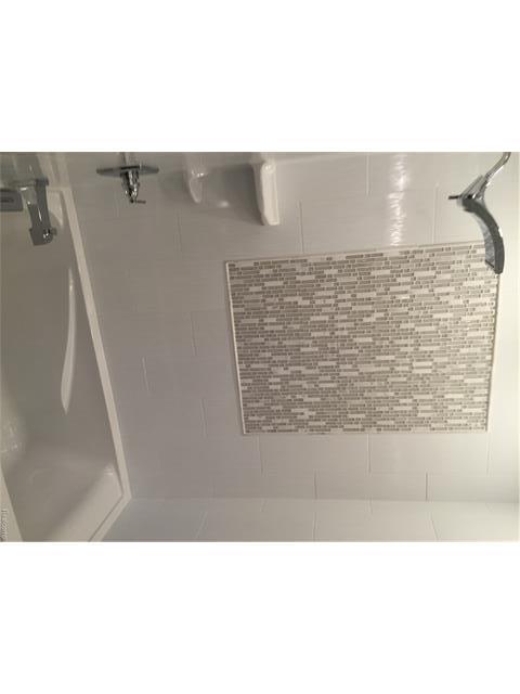 Gorgeous Accommodations Steps From The BIG HOUSE!! - thumb 1