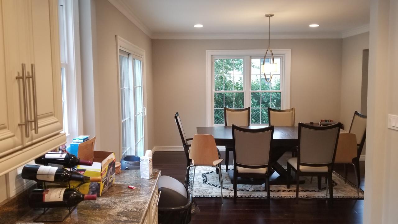 Gorgeous Accommodations Steps From The BIG HOUSE!! - thumb 3