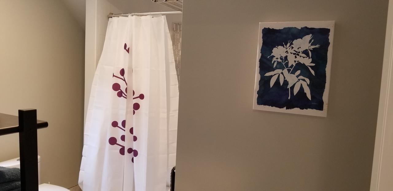 Gorgeous Accommodations Steps From The BIG HOUSE!! - thumb 12