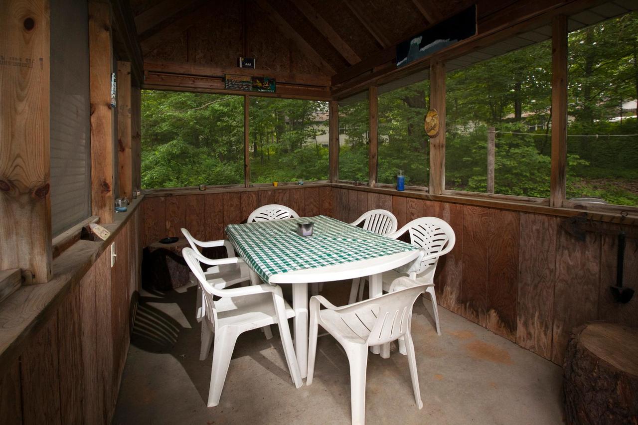 Goshorn Lake Cottage #18 - thumb 5