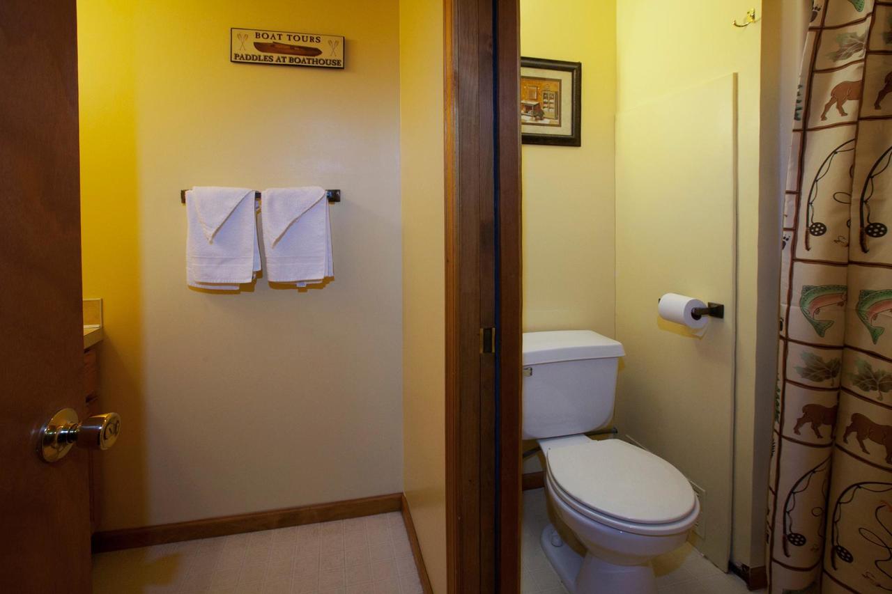 Goshorn Lake Cottage #18 - thumb 0