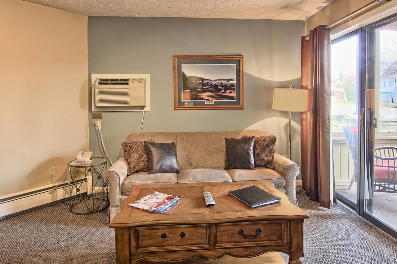 105 Pointes North Inn - thumb 1