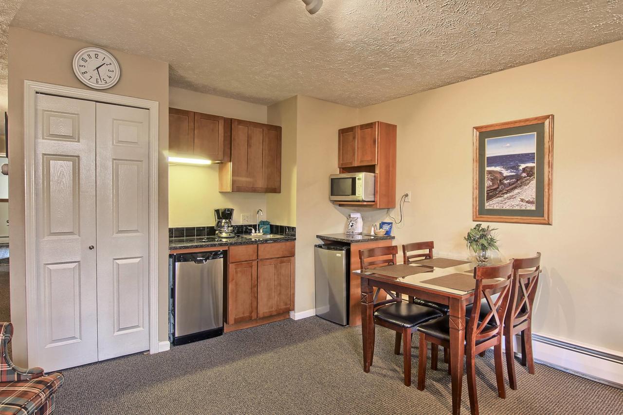 105 Pointes North Inn - thumb 4
