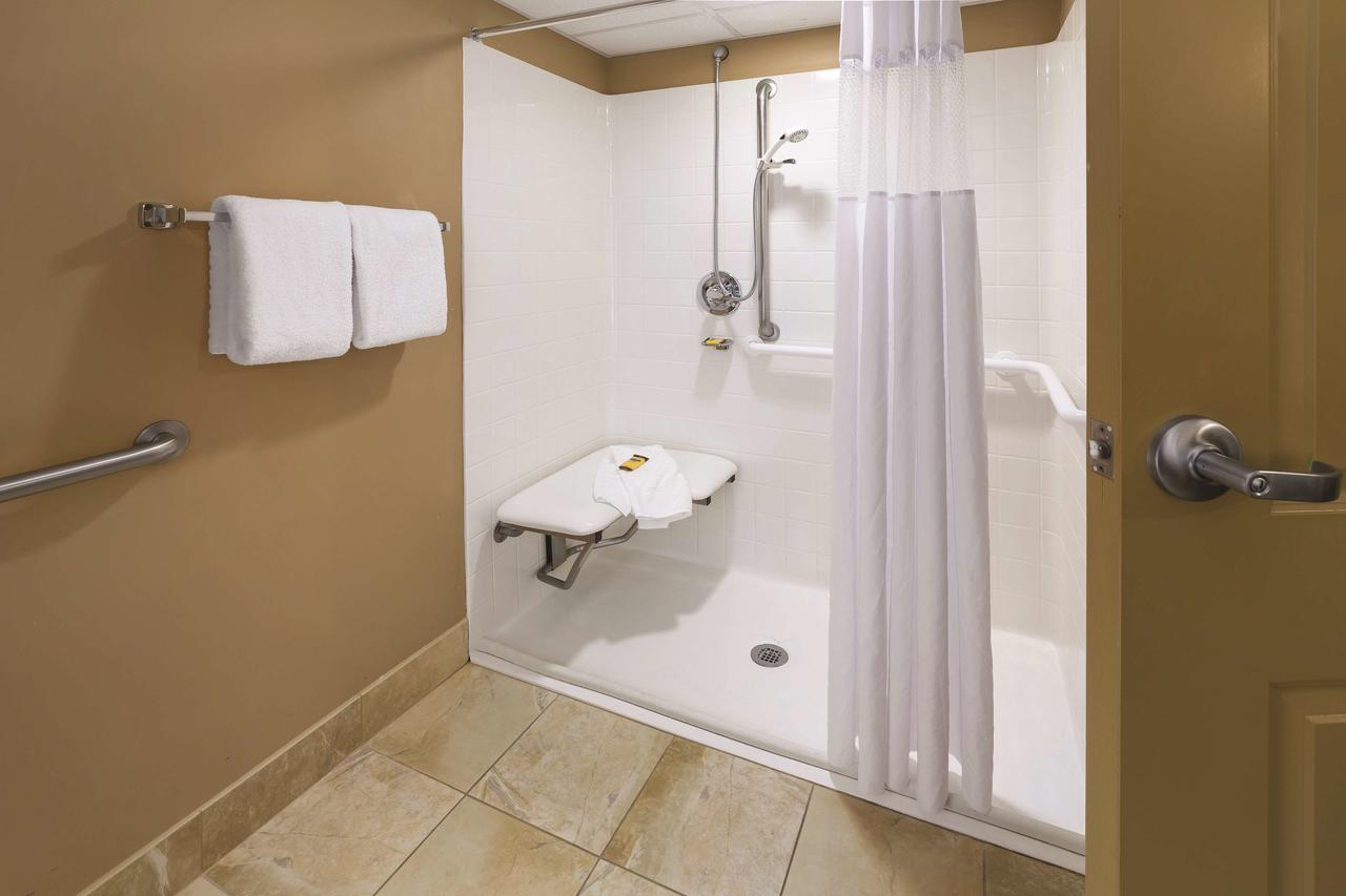 Best Western Plus Bloomington Hotel - thumb 31