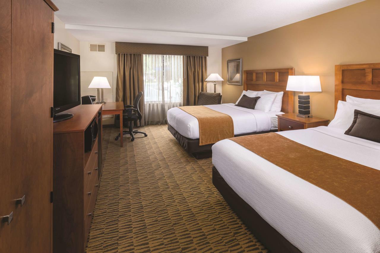 Best Western Plus Bloomington Hotel - thumb 20
