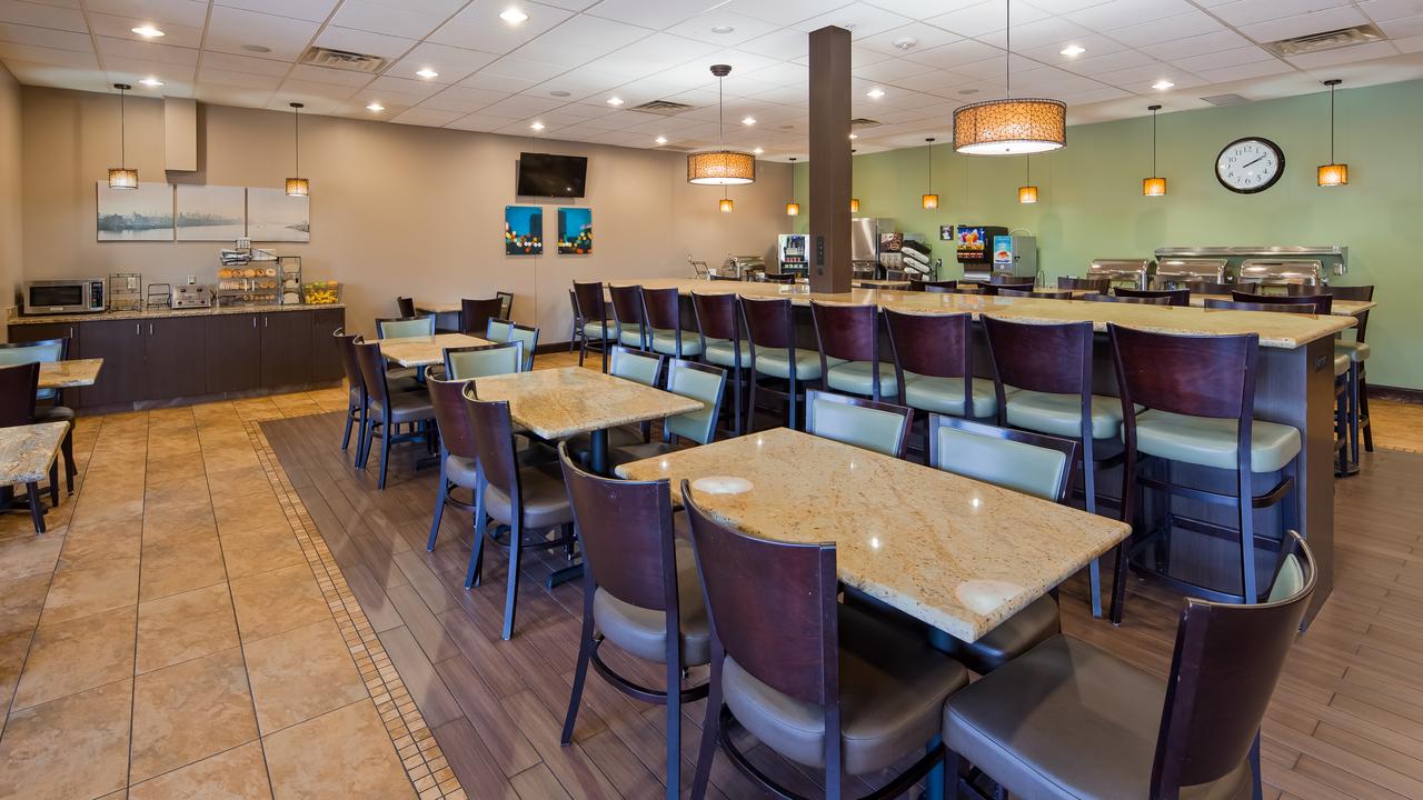 Best Western Plus Bloomington Hotel - thumb 13