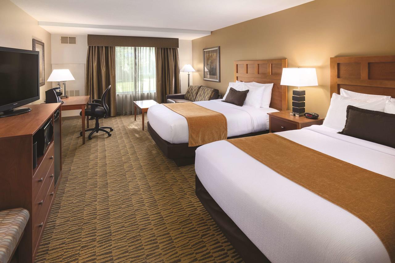 Best Western Plus Bloomington Hotel - thumb 37