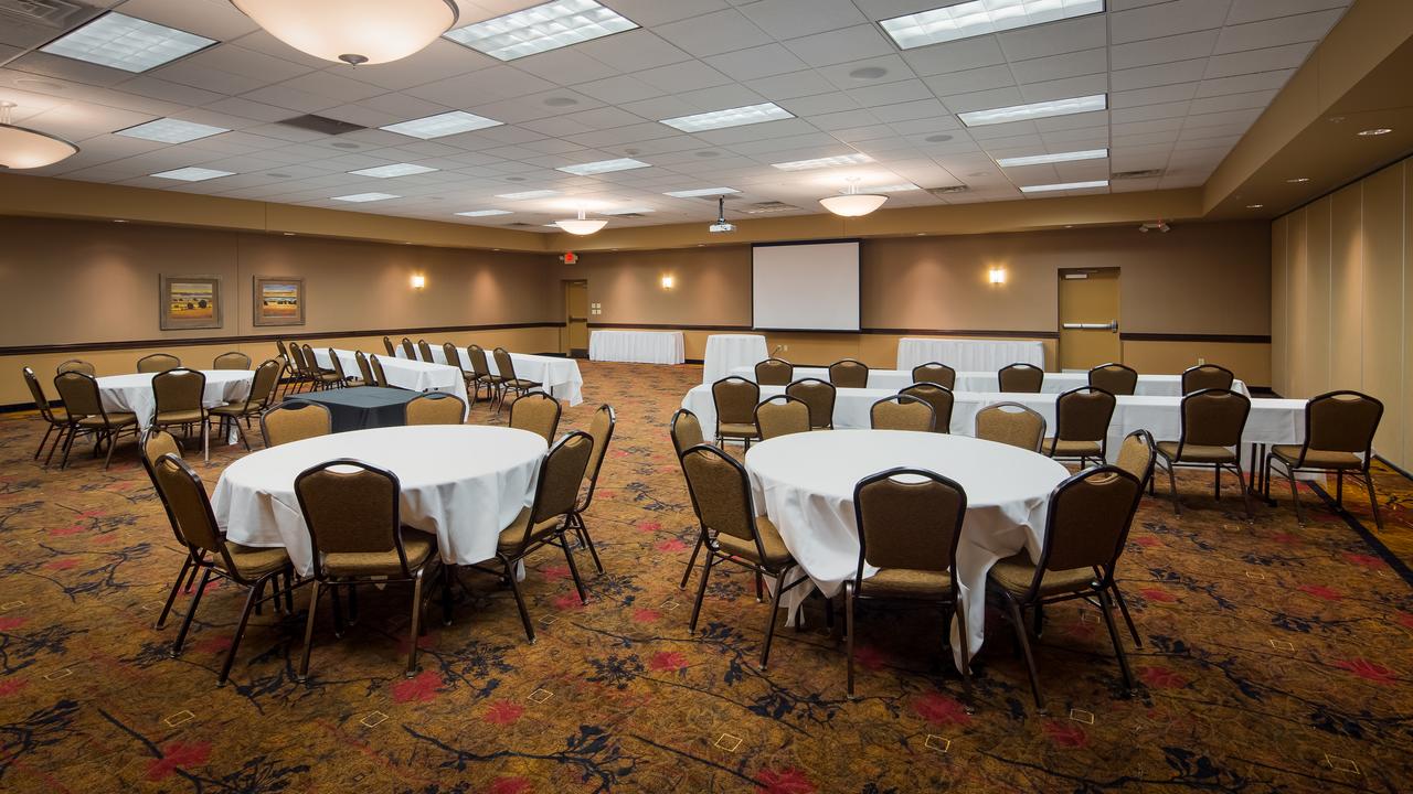 Best Western Plus Bloomington Hotel - thumb 6