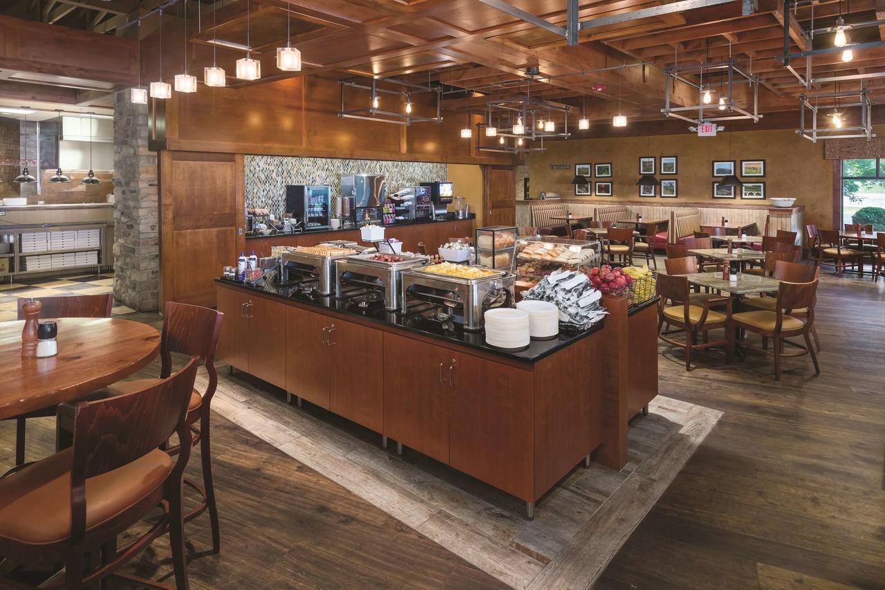 Best Western Plus Bloomington Hotel - thumb 35
