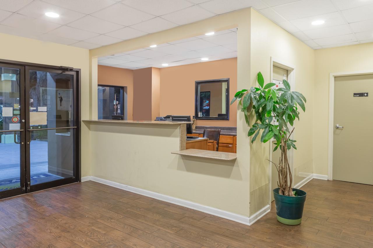 Days Inn By Wyndham Biloxi Beach - thumb 8