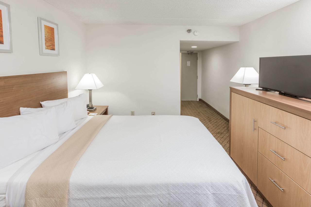 Days Inn By Wyndham Biloxi Beach - thumb 16