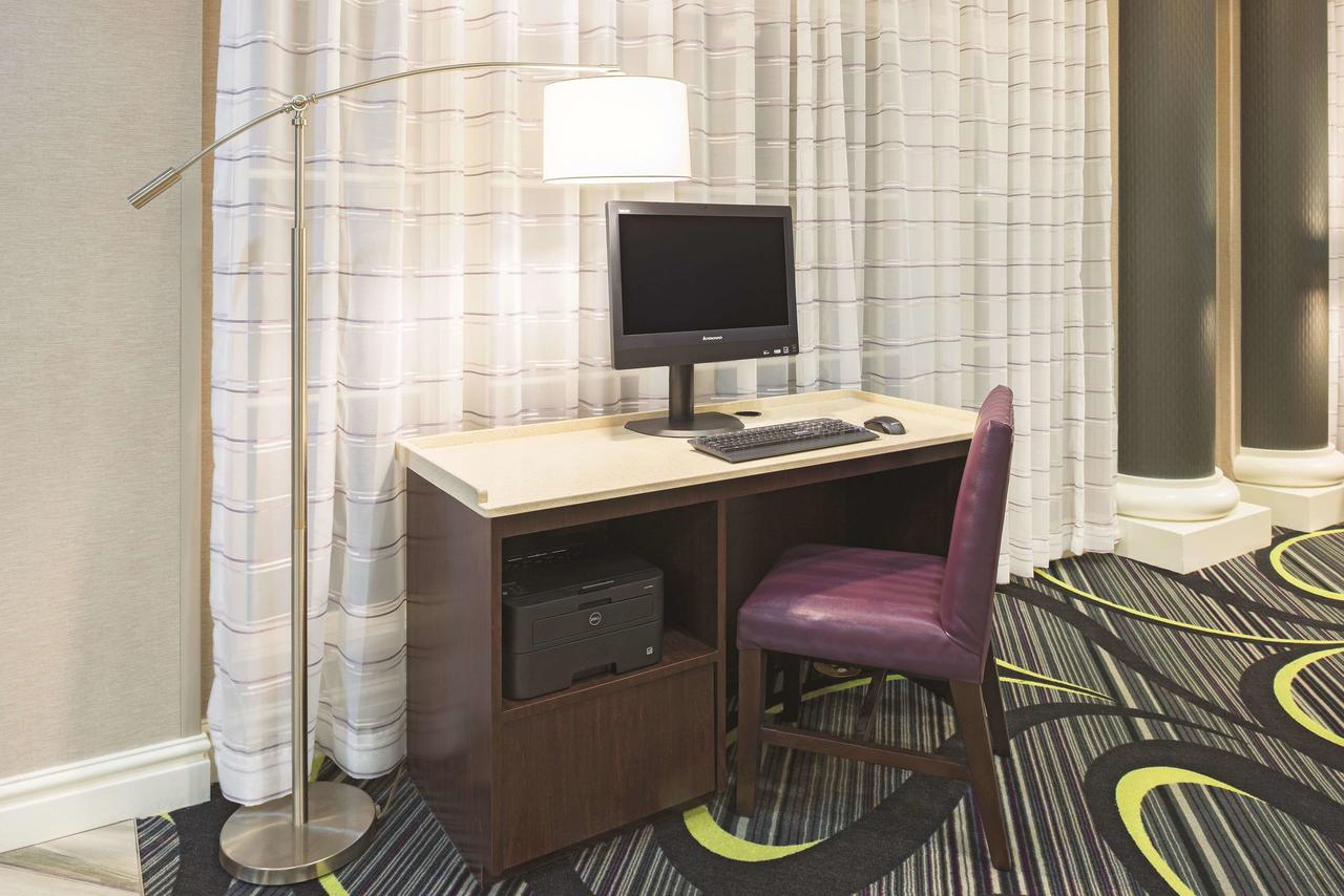 La Quinta By Wyndham St. Louis Westport - thumb 28