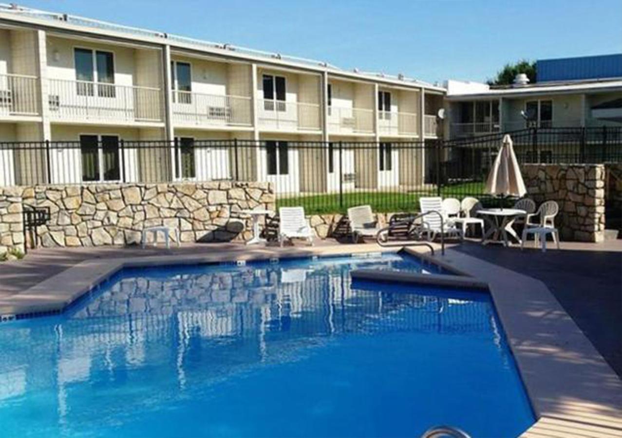 Red Lion Inn & Suites Kansas City Independence - thumb 7