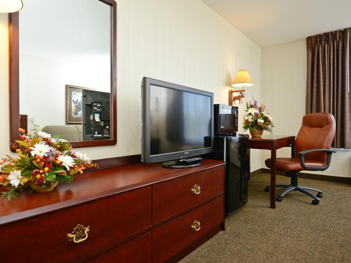 Clubhouse Inn - thumb 18