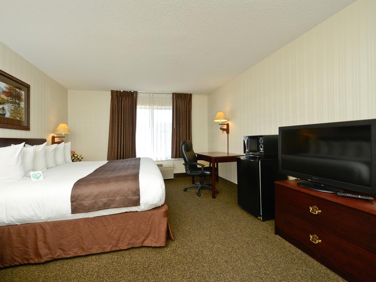 Clubhouse Inn - thumb 10