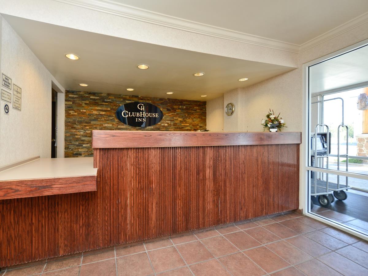 Clubhouse Inn - thumb 33