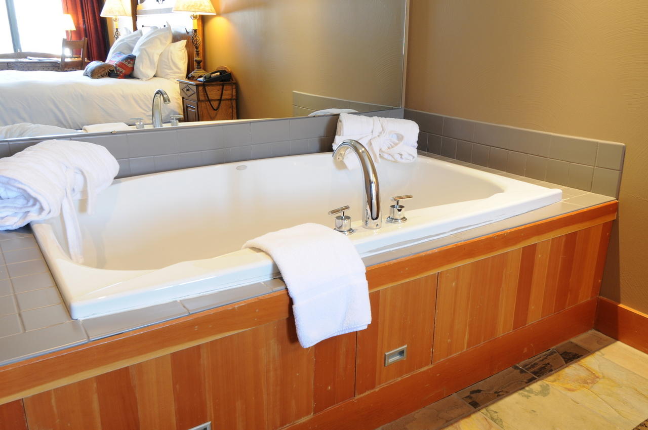 Summit Hotel At Big Sky Resort - thumb 36