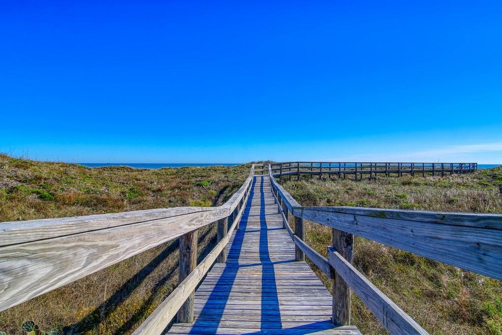 A Little Bit Of Heaven MIBC115 Condo - thumb 24