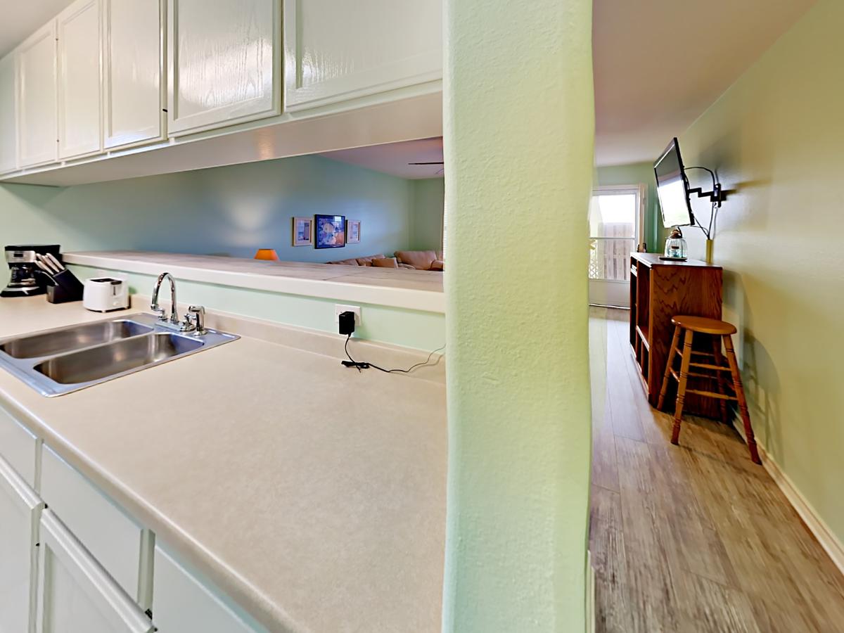 221A Las Palmas Condo - thumb 9