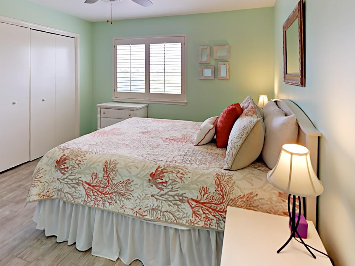 221A Las Palmas Condo - thumb 26