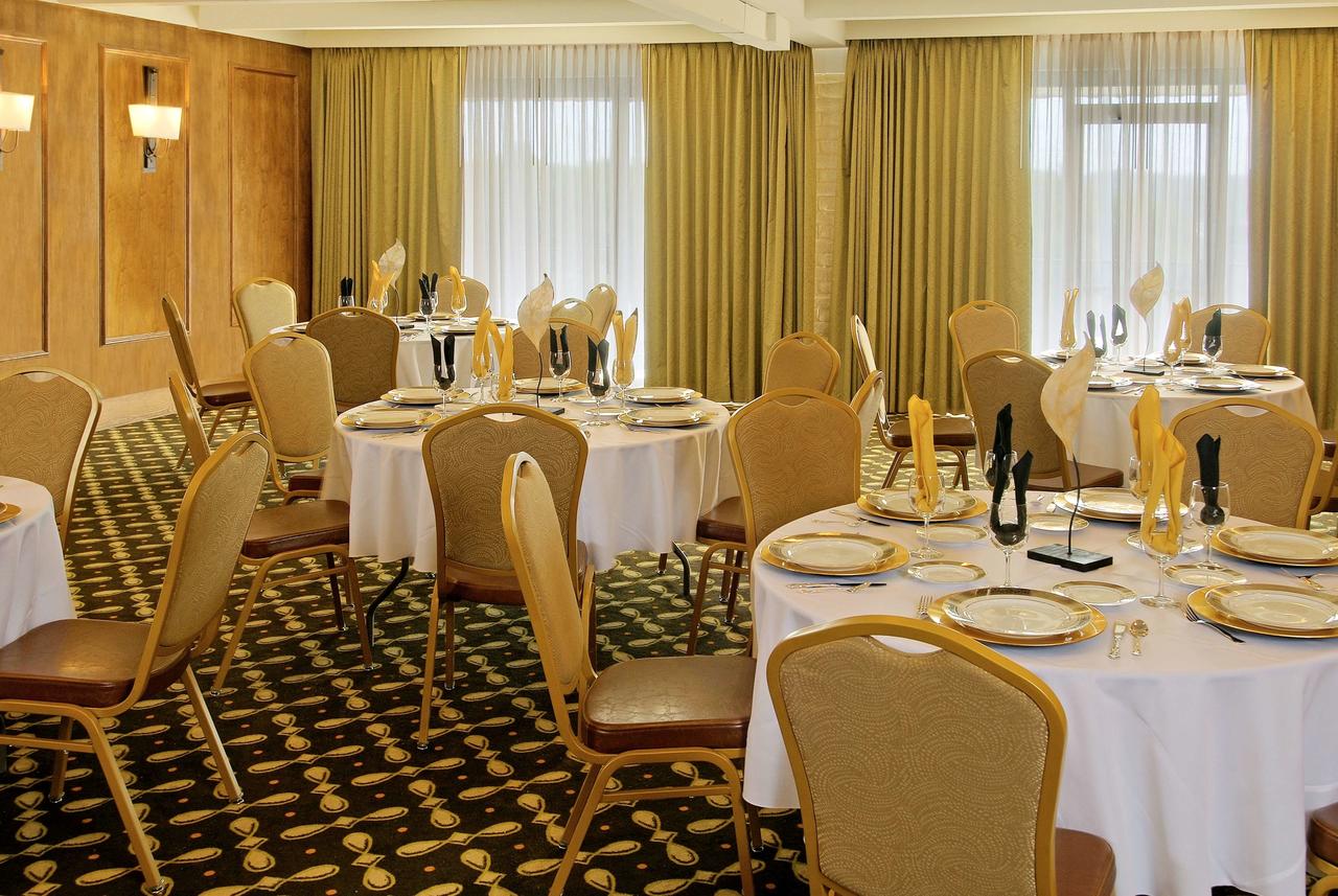 Aksarben Suites Trademark Collection By Wyndham - thumb 23