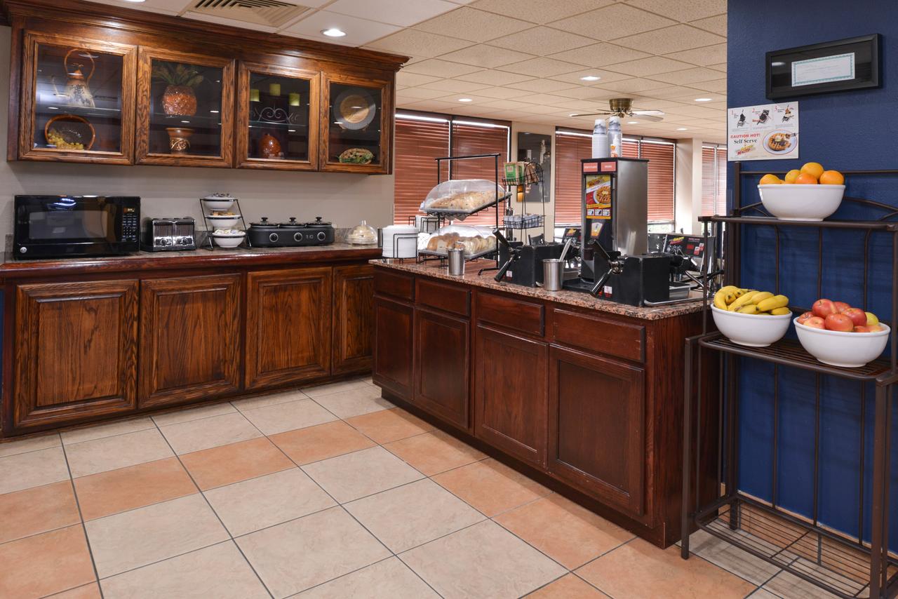 New Victorian Inn & Suites Omaha - thumb 22